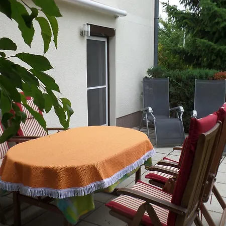 Ferienwohnung Апартаменты Ошац